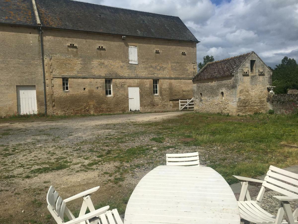 Boutons D'Or Villa Ponts sur Seulles Exterior foto